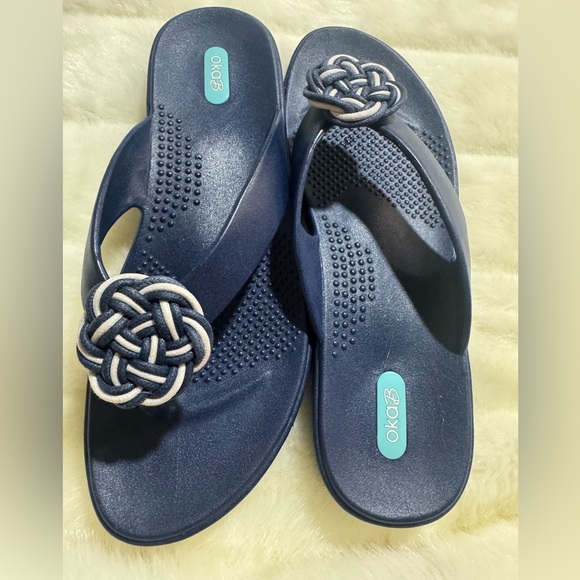 OKA b. Navy Sandals with Knot Accent - Picture 8 of 10